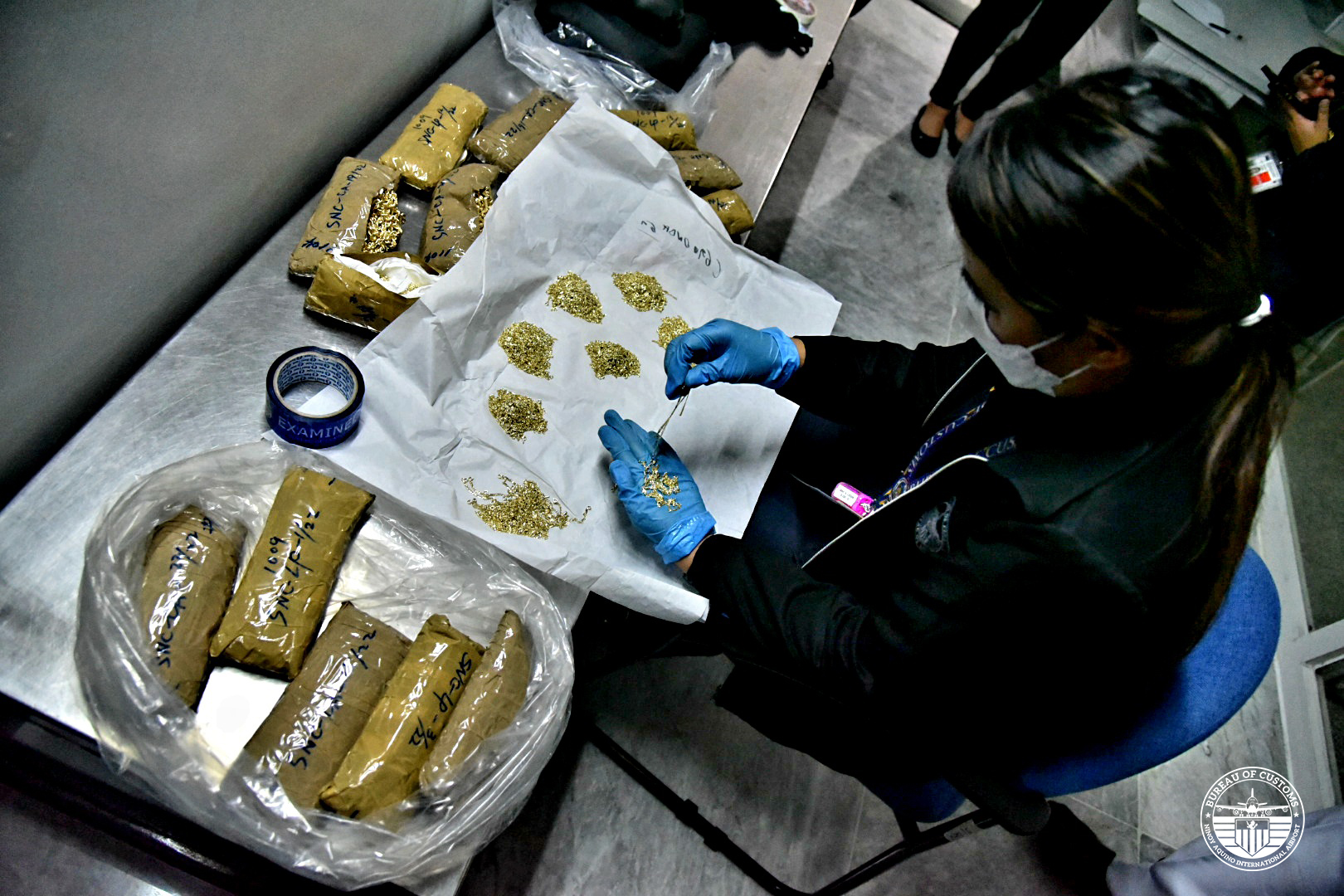 BOC NAIA foils attempt of gold jewelry smuggling; seizes 24 kg of gold